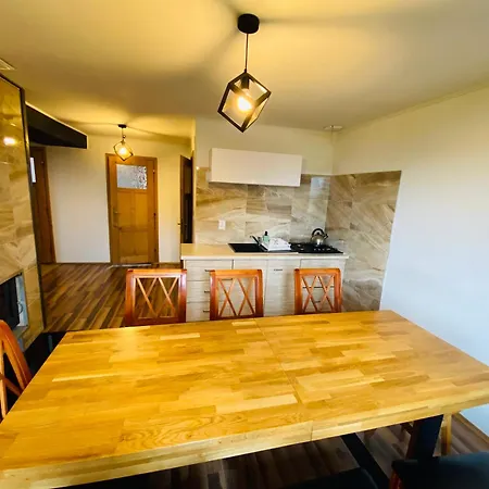 Chalet Caloroczne W Gorach